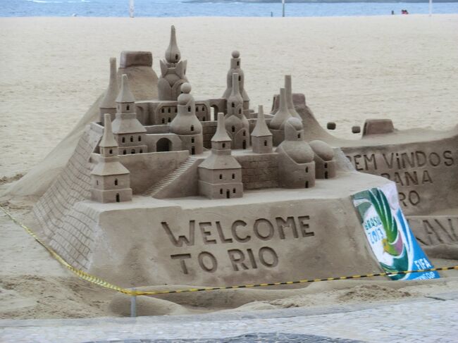 砂で作られた　ようこそ　リオ　へ！<br />お見事な出来栄え