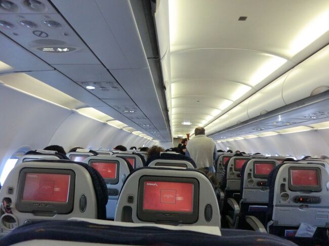 機内に搭乗、間もなく出発です