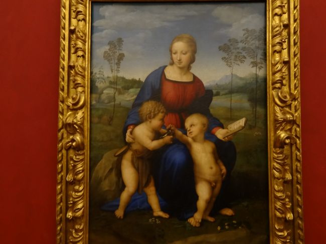 ２Ｆは無いと思い込んで残り時間が30分くらいしかなくなってた<br />急いで２Ｆの主要な絵を探します<br />びわの聖母