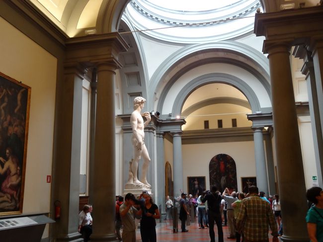 みんな写真撮ってるじゃん