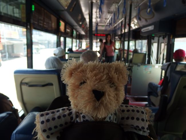 10:05発の黄12線關子嶺行きに乗り継ぎです。<br /><br />關子嶺に行く人が乗り換えるので、新営発が少し遅れても<br />ちゃんと待ってくれています。<br />