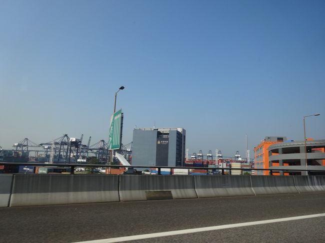 香港の天気はめっちゃいいけど、福岡は荒れてるんだろうな・・・