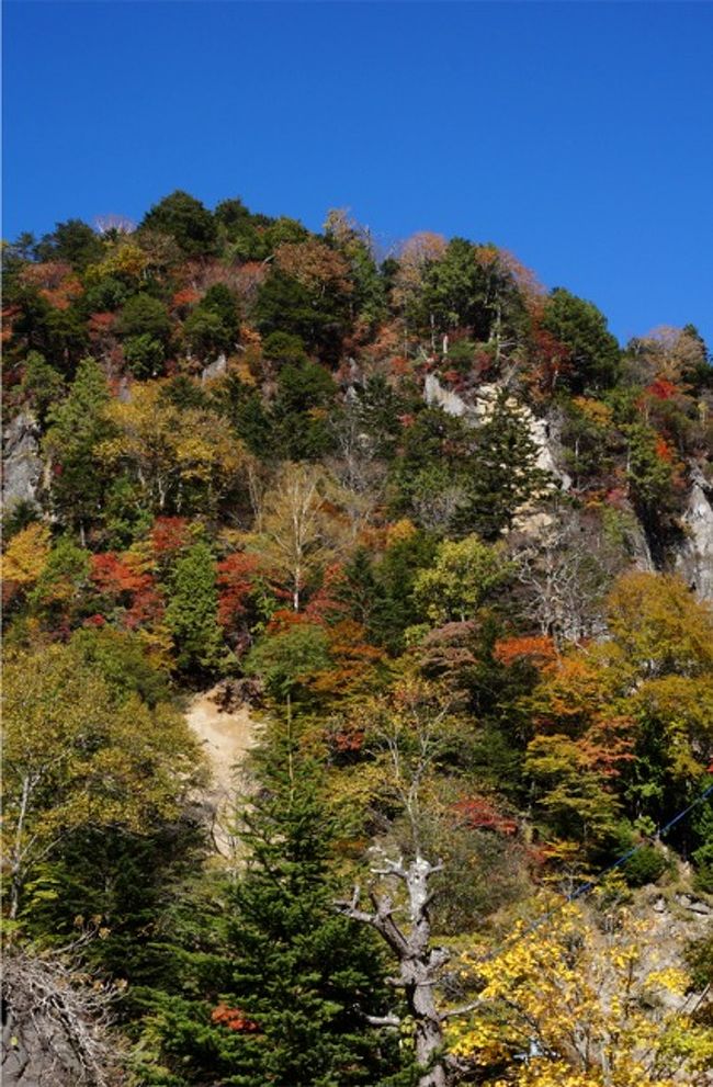 がんばれ奥鬼怒温泉郷 紅葉と秘境温泉 大満足のゆるトレッキング 奥鬼怒温泉郷 栃木県 の旅行記 ブログ By まりも母さん フォートラベル