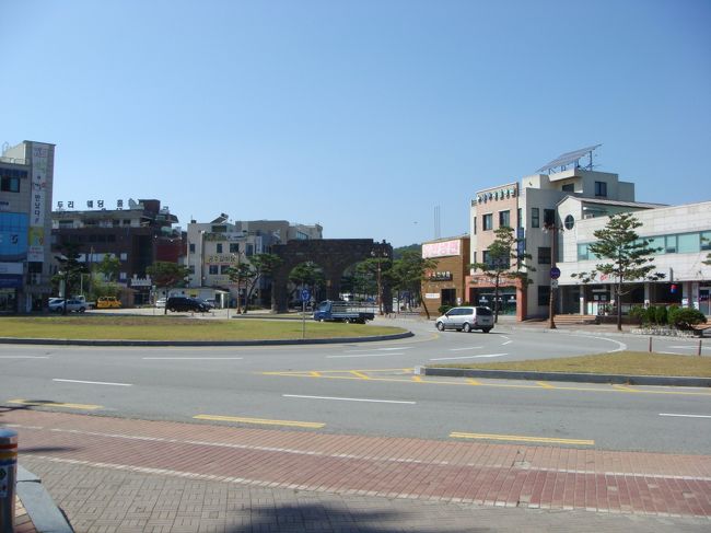 百済武寧王陵の門。