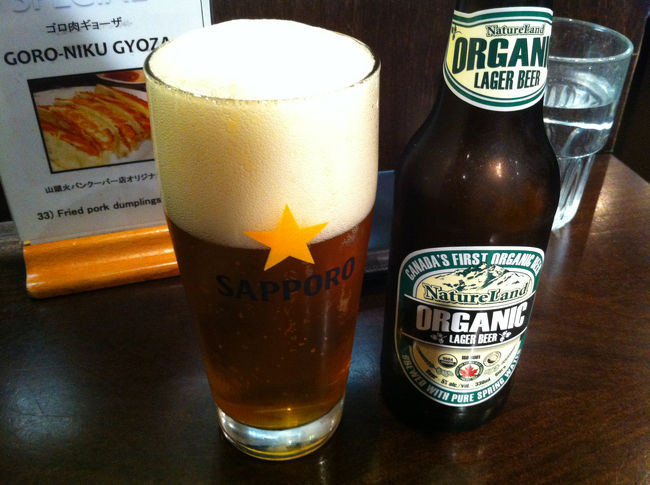 晩ご飯は山頭火で。まずはビール。