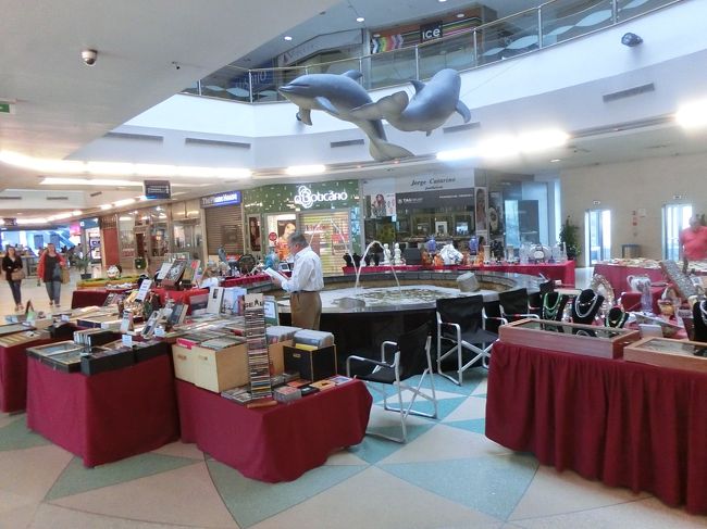 仕方がないのでオシャレビルを冷やかしてみたり、