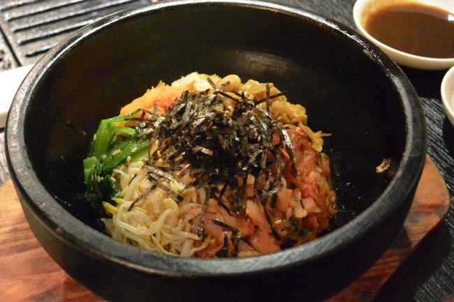 日本の焼き肉屋さん『MANPUKU』<br /><br />大好きな石焼ビビンバも好みの味でした。