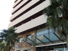 「ラ・リネアのホテルAsur」

１２：３０、宿泊ホテルAsurへ。
これから、ジブラルタルへ日帰り観光へ行くが、
荷物を預けにやってきた。

【別投稿のクチコミ参照】
　http://4travel.jp/os_hotel_tips_each-11423492.html


