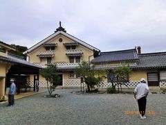 木蝋資料館　上芳我邸（http://www.jemcci.jp/midokoro/detail/kamihougatei.html）です。
