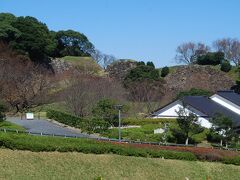 博物館から見られる名護屋城跡の大手口