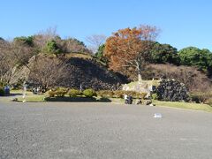 約1時間半の散策後に入り口に戻ってきた。

名護屋城の広さは大阪城と同じとのことである。