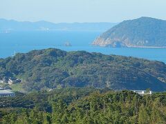 ここからは名護屋城天守台から見られた主な写真を纏めた

波戸岬と松島が見られる。　遠くに壱岐が見られる。