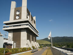 ●奈良県庁屋上

なんとも素敵な奈良市上空！
秋晴れ、最高〜！
