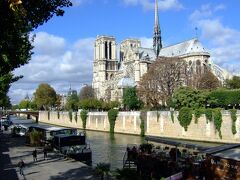 やはり、ここは、アルシュヴェシェ橋 Pont de l'Archeveche からの ノートルダム Cathedrale Notre-Dame de Paris 【Ｆ】 を撮らなきゃ！