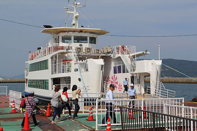 さて、乗り込みましょう。