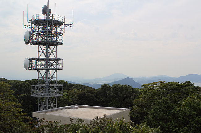 展望台横の鉄塔。