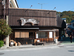 ワンコが一緒なので食事も限られてしまうところが痛いのですが、駅近くのそば処『むらた』の奥さんが店横のテラス席が少しあり「ワンコと一緒でもいいですよ」と声をかけてくれた。