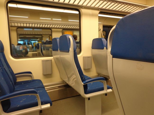 日曜日の９時過ぎ位なのでスキスキです。