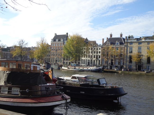 レンブラントハウス最寄のWaterpleinの停留所で降りて，，全く逆方向へ向かっていました。なぜこんな迷い方ができるんでしょう。それが判れば多分迷っていません。