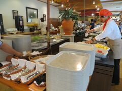 予定が狂って黒島に行かれないので

ゆっくり食事です。日航八重山ホテルの朝食は

始めてなので楽しみです。