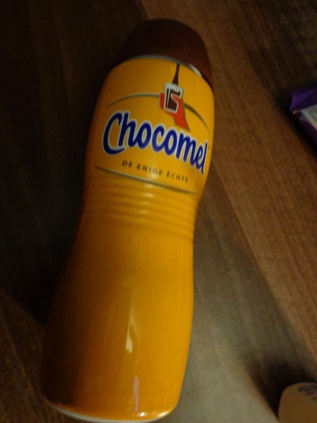 どこでも売っているオランダ人が大好きな「Ｃｈｏｃｏｍｅｌｋ」の冷たいもの。結構甘いんですが美味しくて一気飲みしてしまいました。