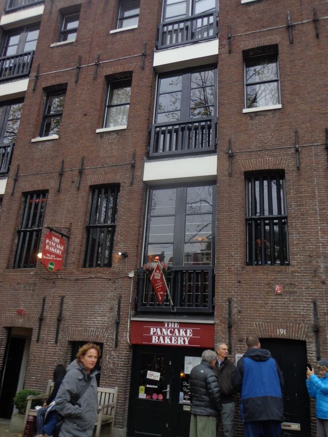 人気の「The Pancake Bakery」。まだ早い時間なので、中は空いているようでした。