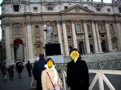 ローマに移動して、ヴァチカン市国の「サンピエトロ大聖堂」を見学。