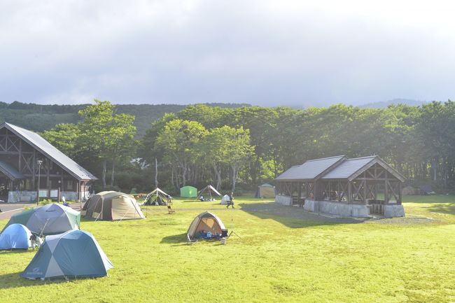 キャンプ場でテントはりました