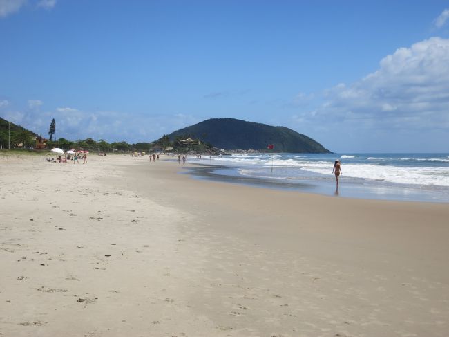 この辺のビーチは、プライア・ウバトゥバと呼ばれているようです。<br />