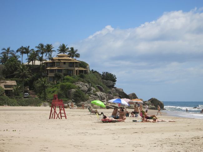 こんな別荘で過ごしてみたいけど、あまり長い期間いると脳みそが溶けそうですよね。