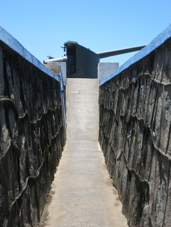 塹壕も掘られています。