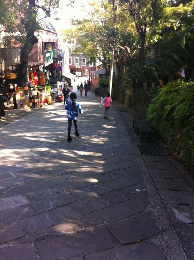 個人的に坂の多い街はとても好きです。<br />街がとても絵になりますよね。