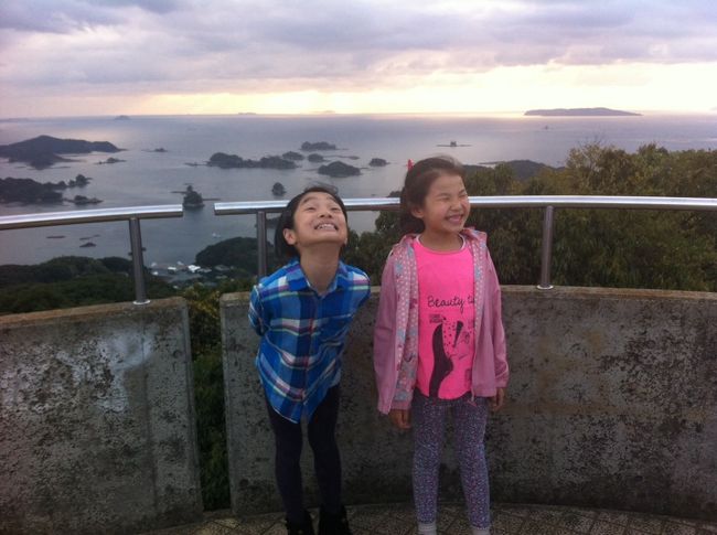 変な顔シリーズで、パシャッ。