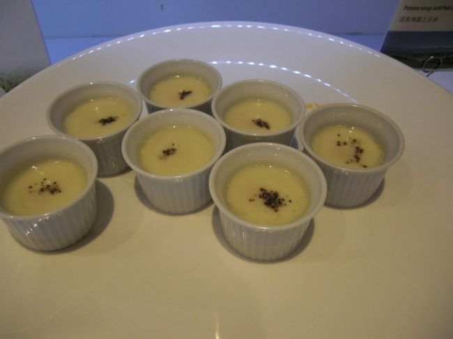 今、話題のエッグスラッドみたいなのがおいしくってついついおかわり♪