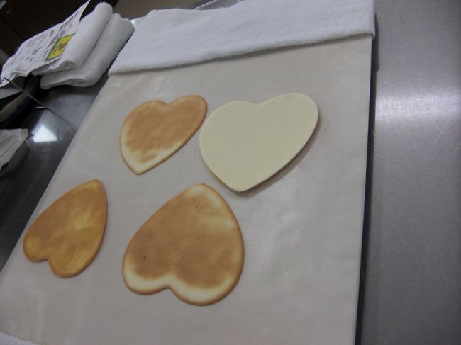 焼き立てクッキーの上にそぉ〜と置きます！！