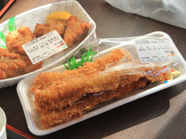 今回は市場のお惣菜屋さんで購入したフライものと