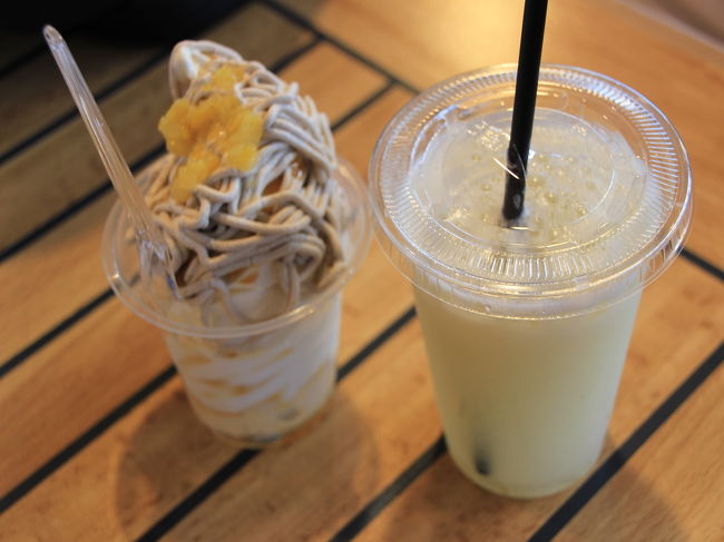 これがおいしかったのよぉ。<br /><br />梨のジュースもそのまま梨をしぼってましたし、<br />隣の栗のパフェも美味。<br /><br />