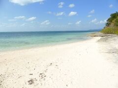 西桟橋に来ました。

うきゃーーー。
海がきれ〜い！