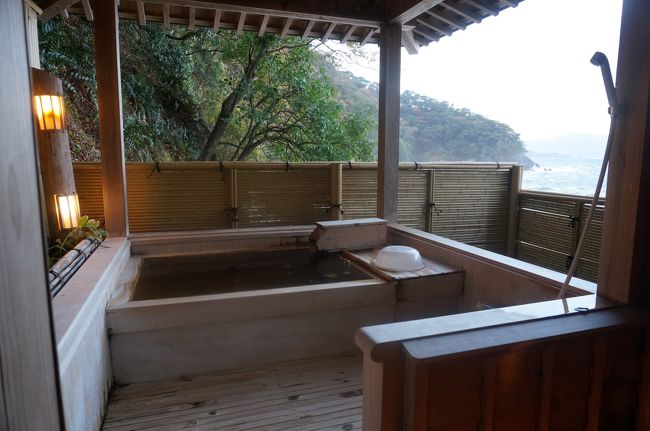 露天風呂<br />昨夜は大荒れで入れませんでした。