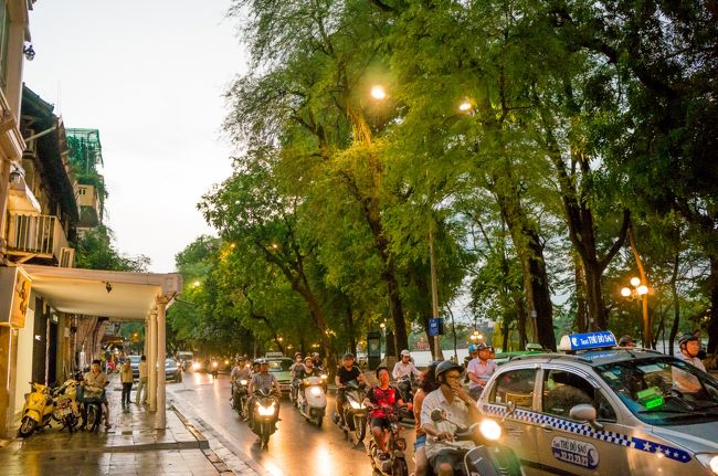 インティメックスと言うスーパーによって更にお買い物。