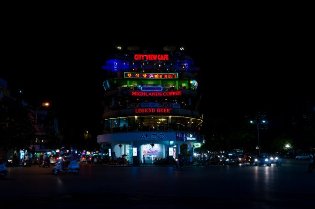 キラキラネオンが綺麗です。