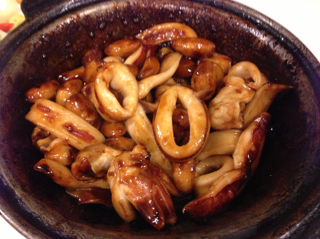 イカの炒め物。<br />ビールが進みます。