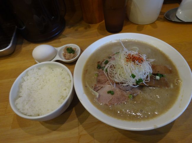 ラーメンとセットで<br /><br />900円<br /><br />凄いスープ濃いです。