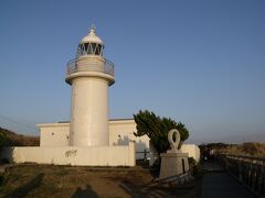 これが城ヶ島灯台です。意外に小型！