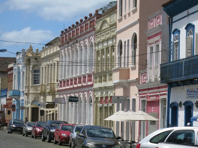 調べてみると、１５０４年にフランス人航海士 Binot Paulmier de Goneville によって発見されましたが、確証はないようです。