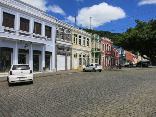 ・・・ん、何かおかしくないですか？。<br /><br />１５００年４月２２日、ポルトガル人 Pedro Álvares Cabral の船団が、バイア州ポルトセグーロに漂着します。これによって、ブラジルが「発見」されます。<br /><br />それから４年後・・・。