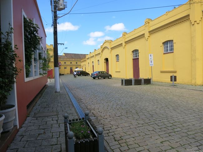 近くに、国立海の博物館（Museu Nacional do Mar）があります。