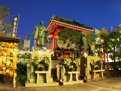 【アメ横のお寺とアメ横センター地下街】

って....すごくねぇ....？