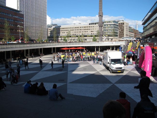 セルゲル広場に着いて、