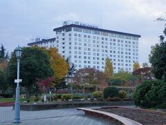 連泊した長浜ロイヤルホテル。
今年は４月以来の２回目です。交通の要衝として発展した場所で、羽柴秀吉が長浜城の城下町として整備して以来の湖北地方の中心地としてアクセスの良い場所なので重宝しています。